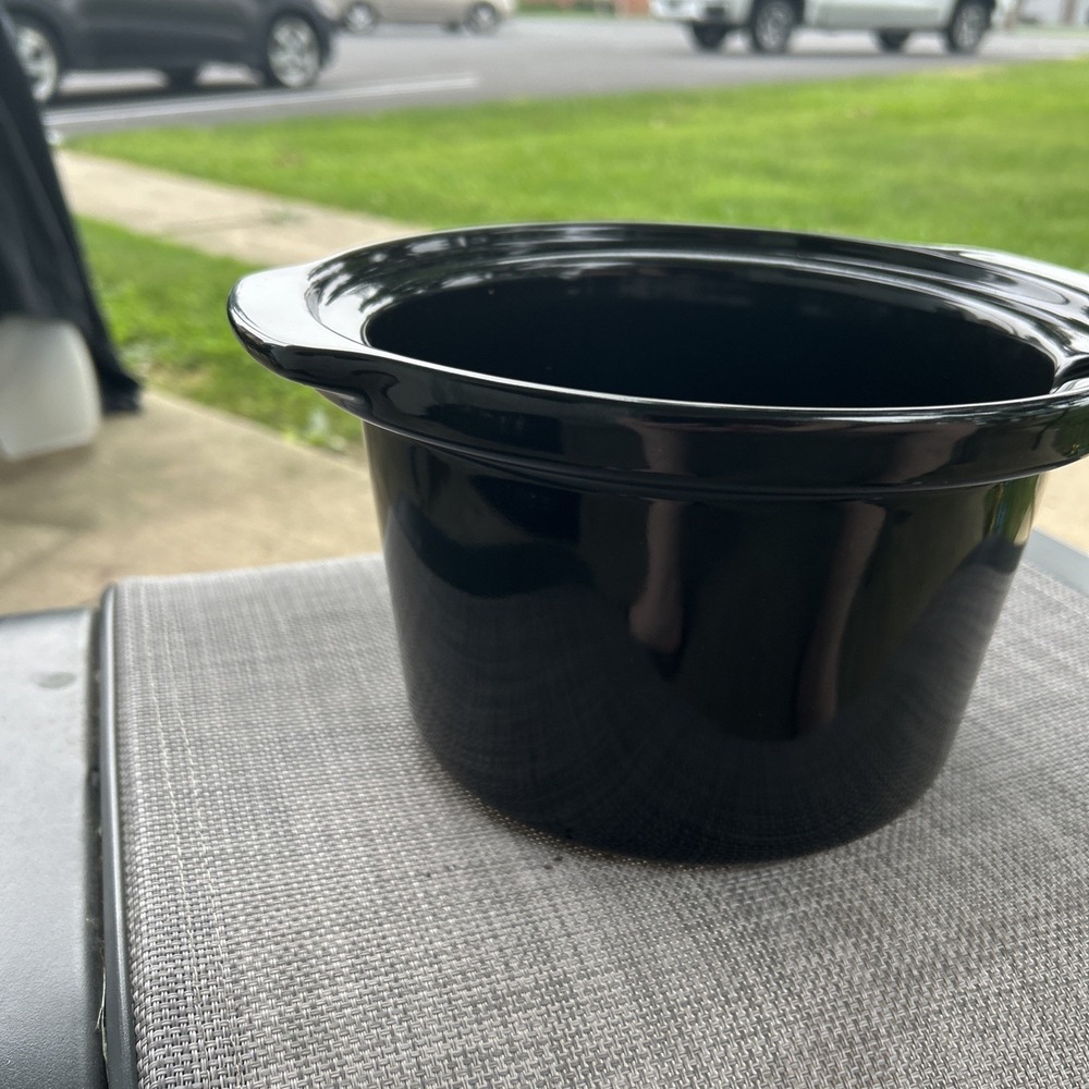 Crockpot Stoneware Round Ceramic Insert Replacement Black 3 Qt From TRIO
